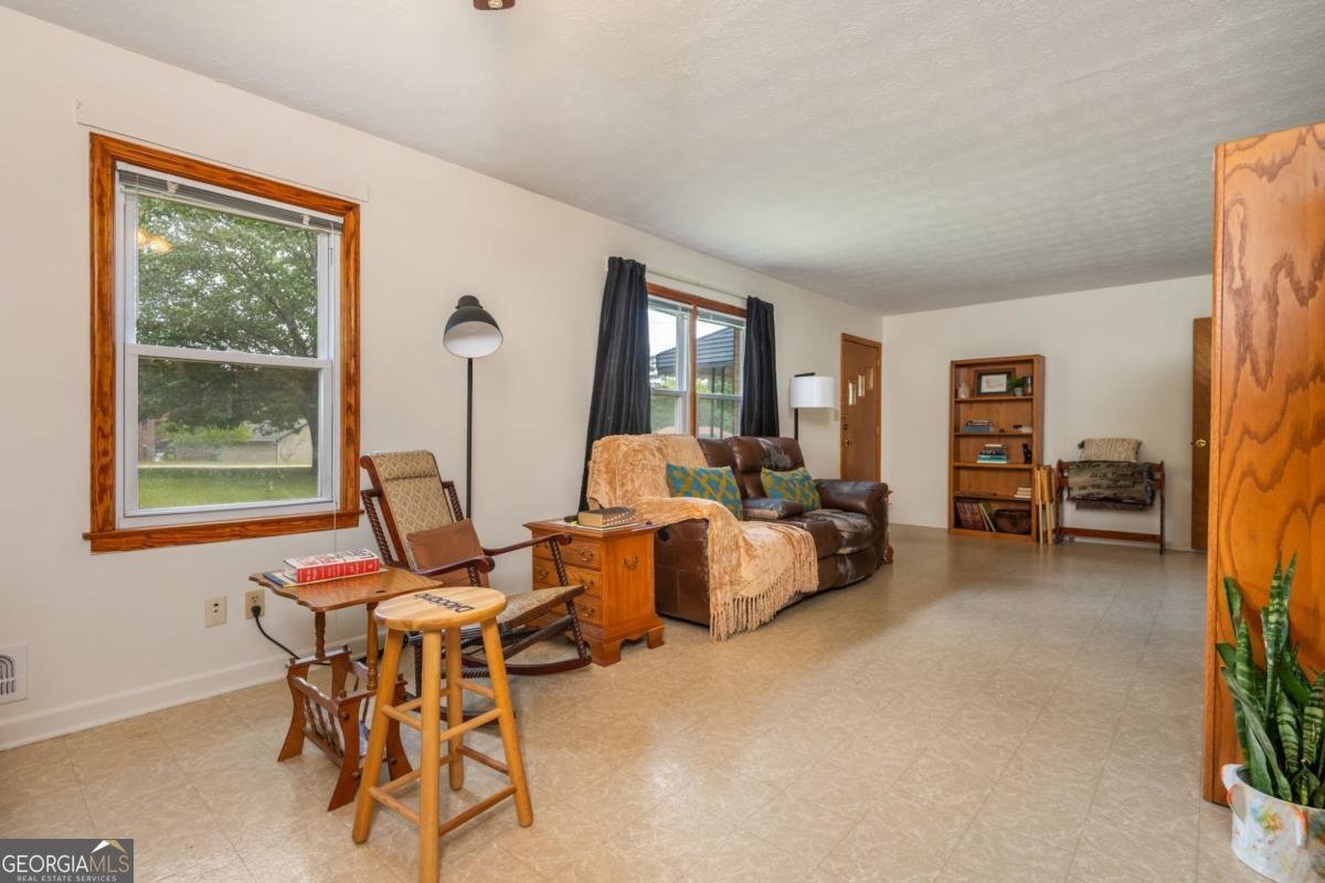 2621 Hereford Court Marietta - Photo 12