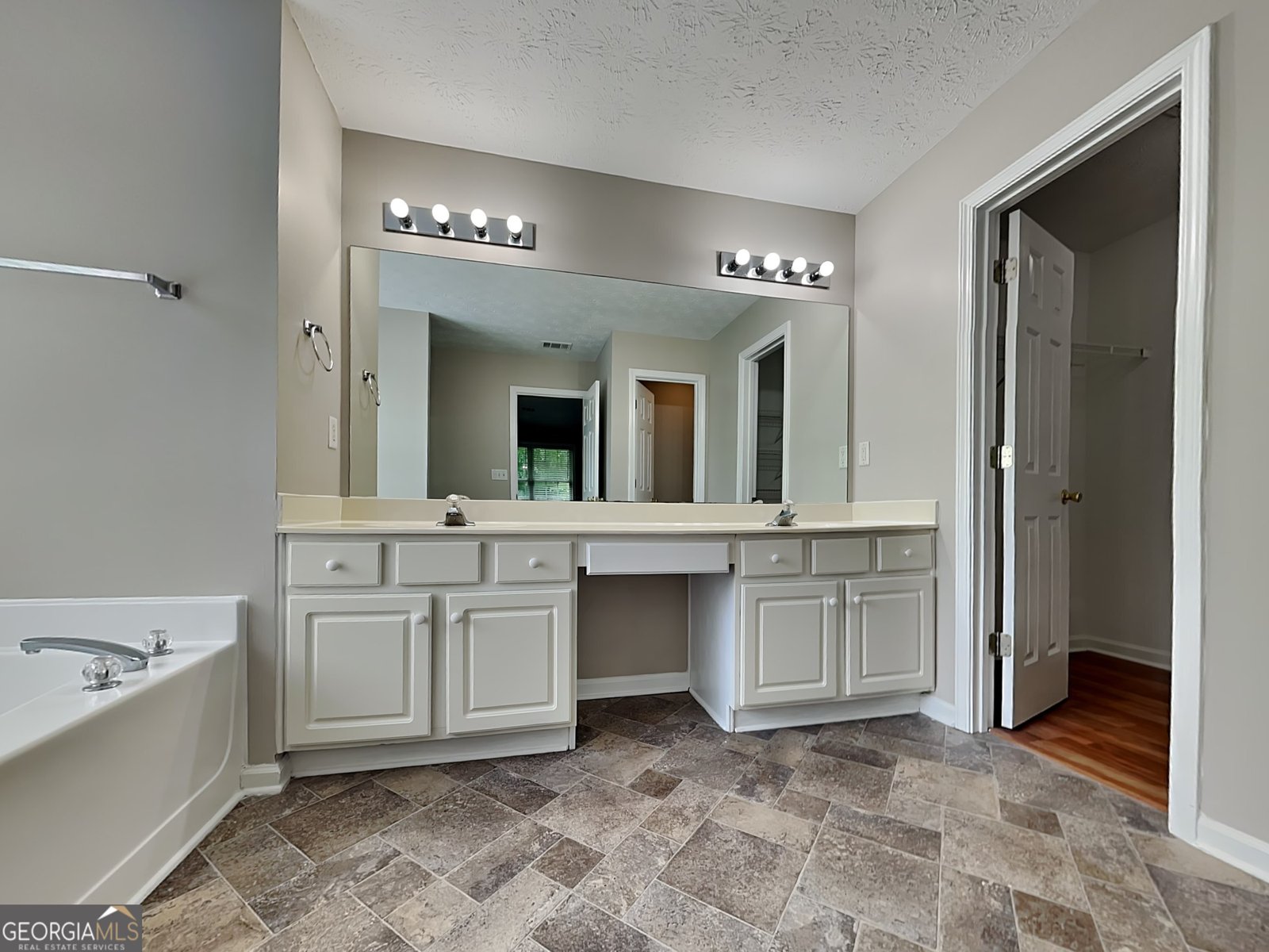 108 Windy Circle McDonough - Photo 11