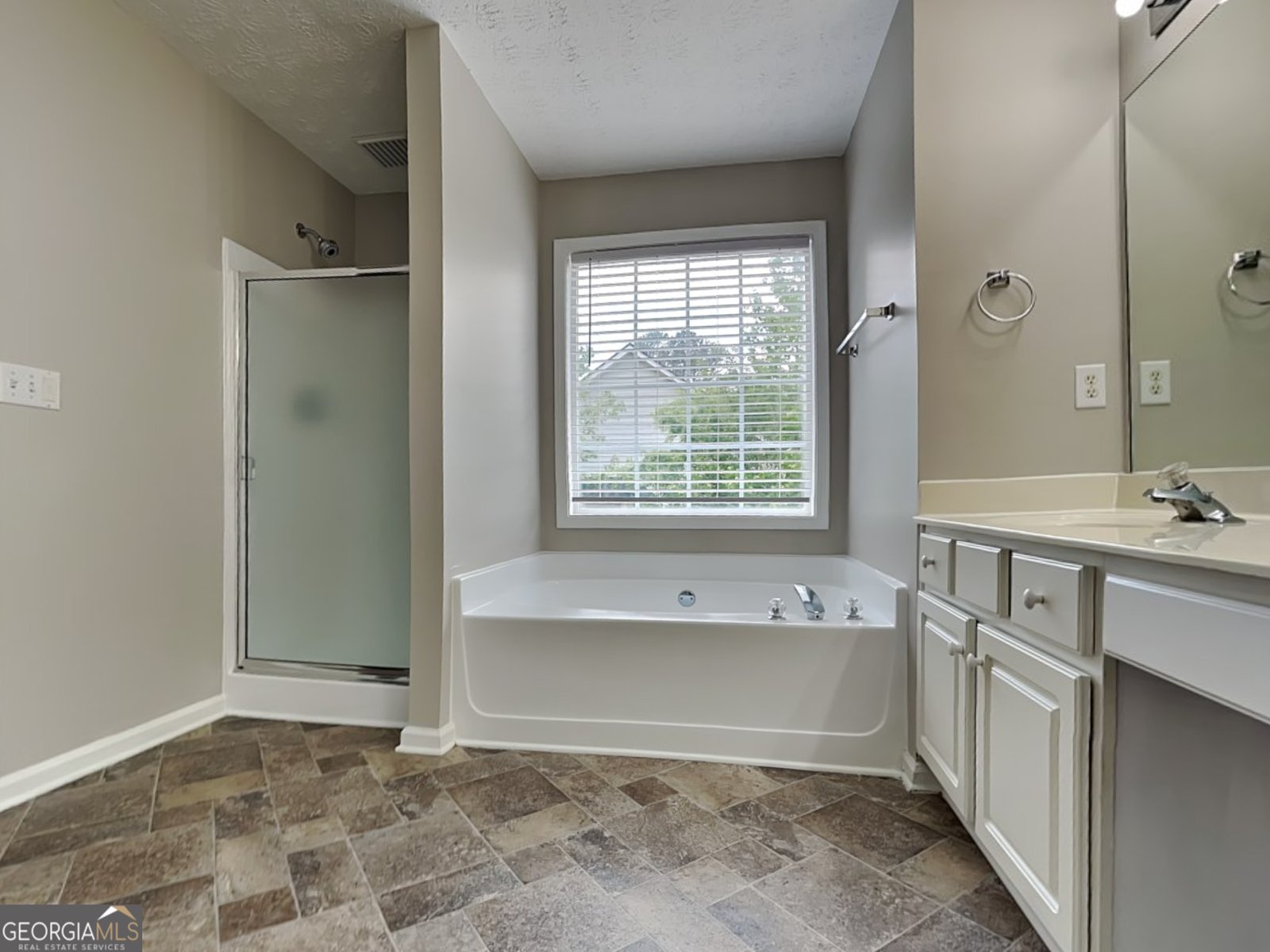 108 Windy Circle McDonough - Photo 12