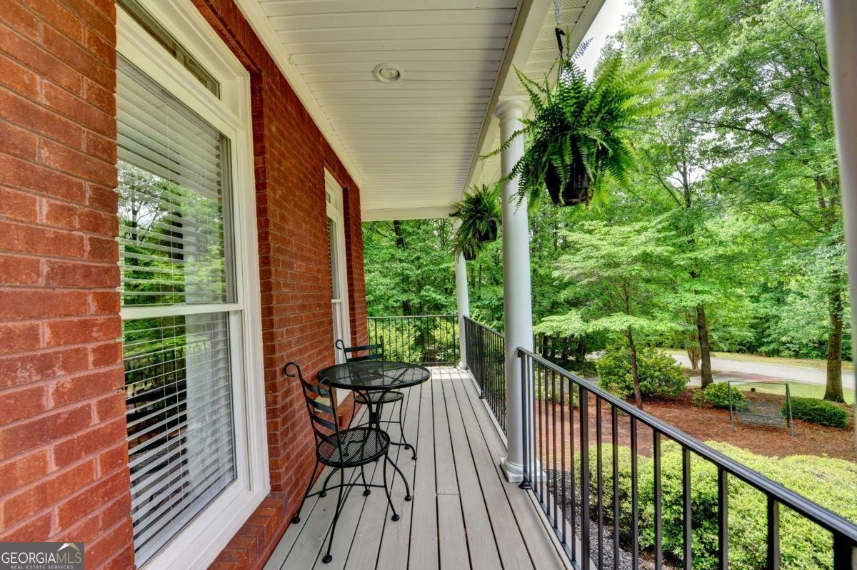5062 Oak Farm Way Flowery Branch - Photo 8