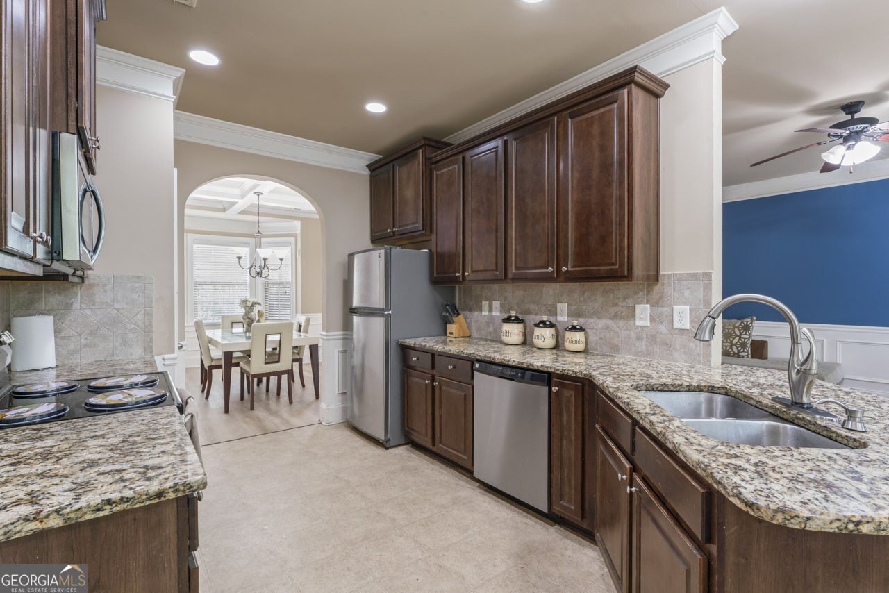 4637 Treasure Court Forest Park - Photo 16