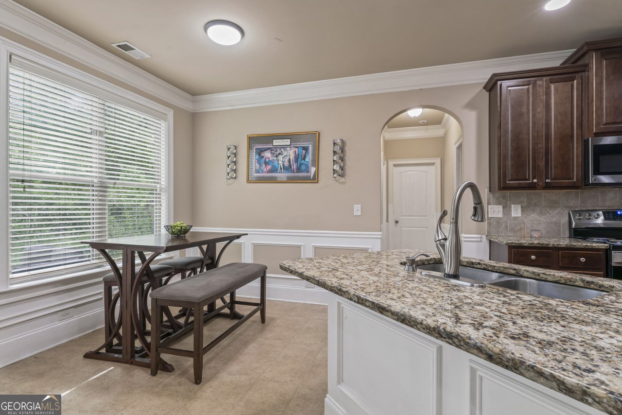 4637 Treasure Court Forest Park - Photo 9