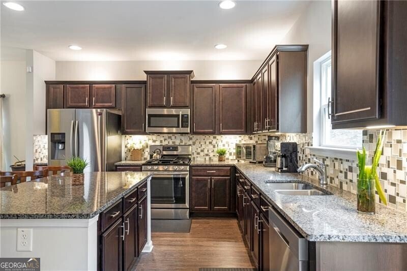 642 Royal Crest Court Canton - Photo 10