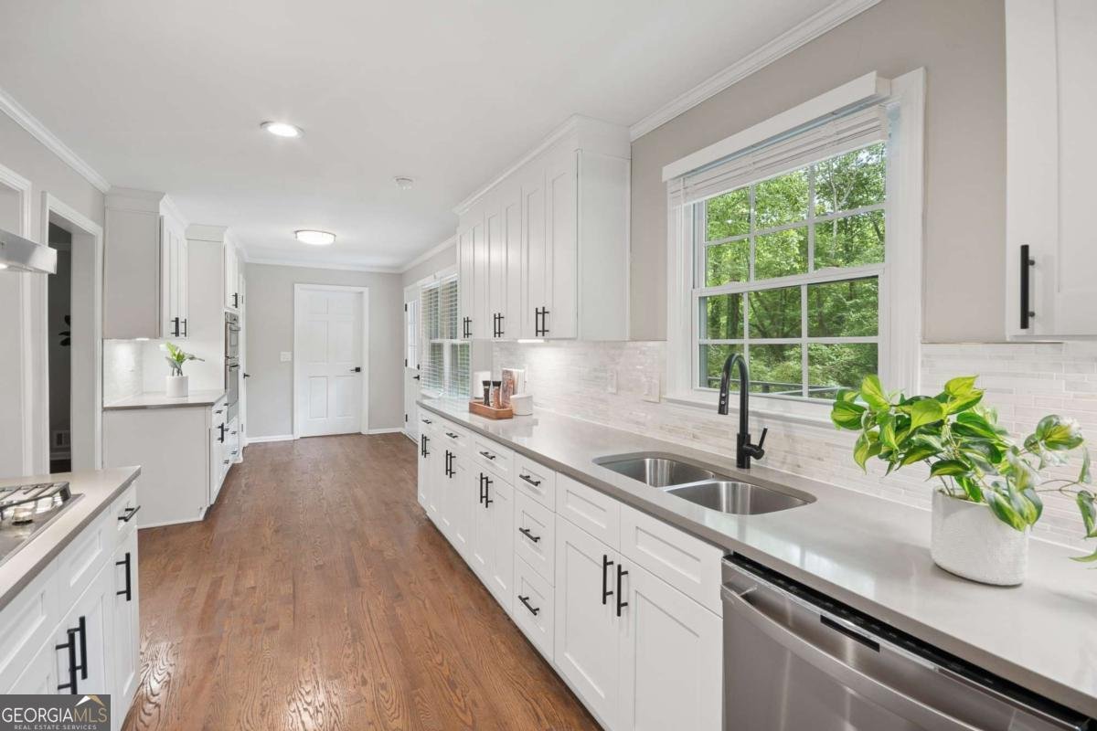2772 Dunnington Circle Atlanta - Photo 13