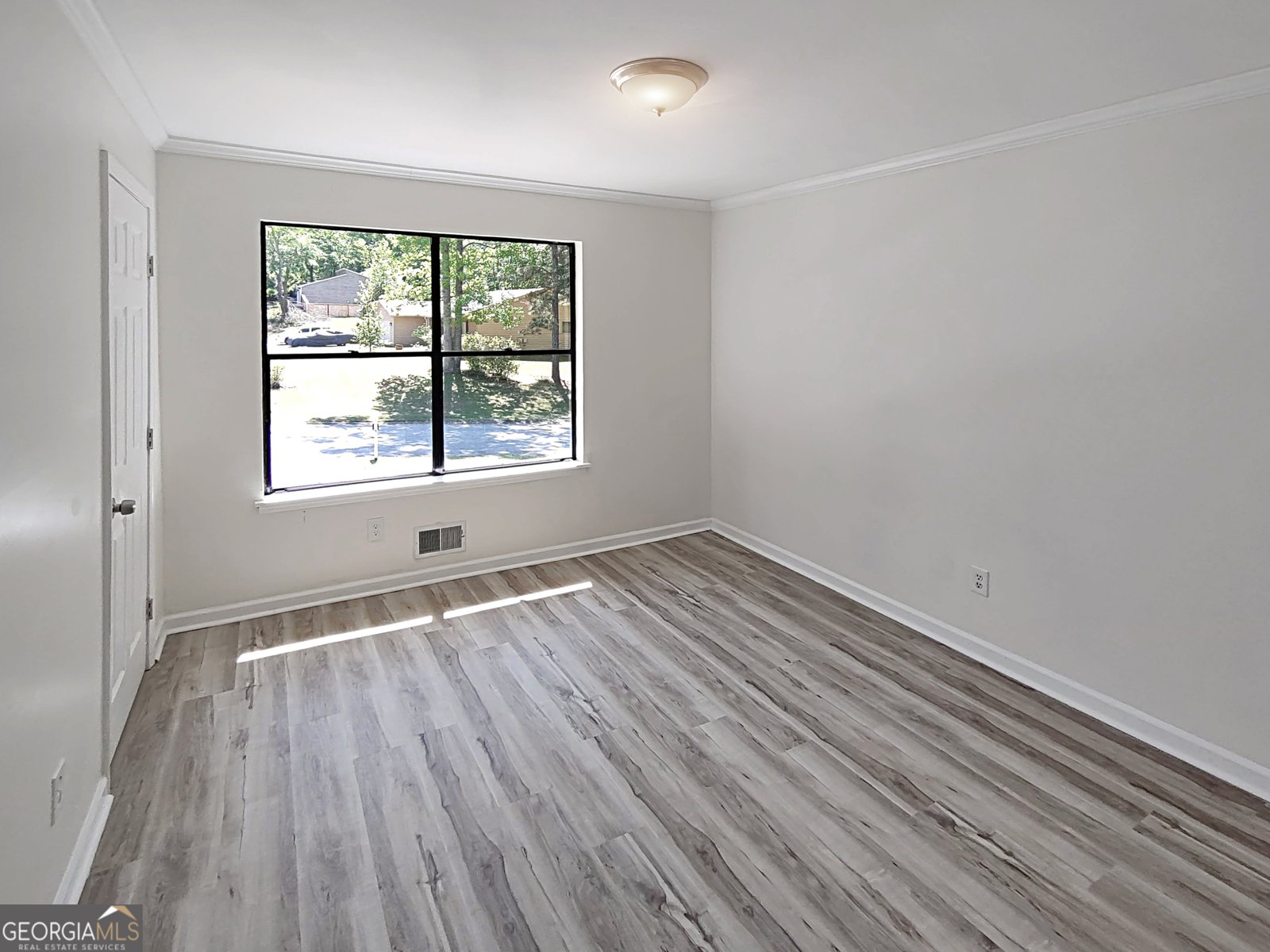 8443 Park Ridge Lane Riverdale - Photo 11