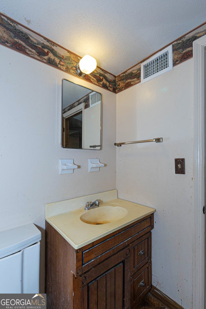 4526 Kenesaw Drive Columbus - Photo 25