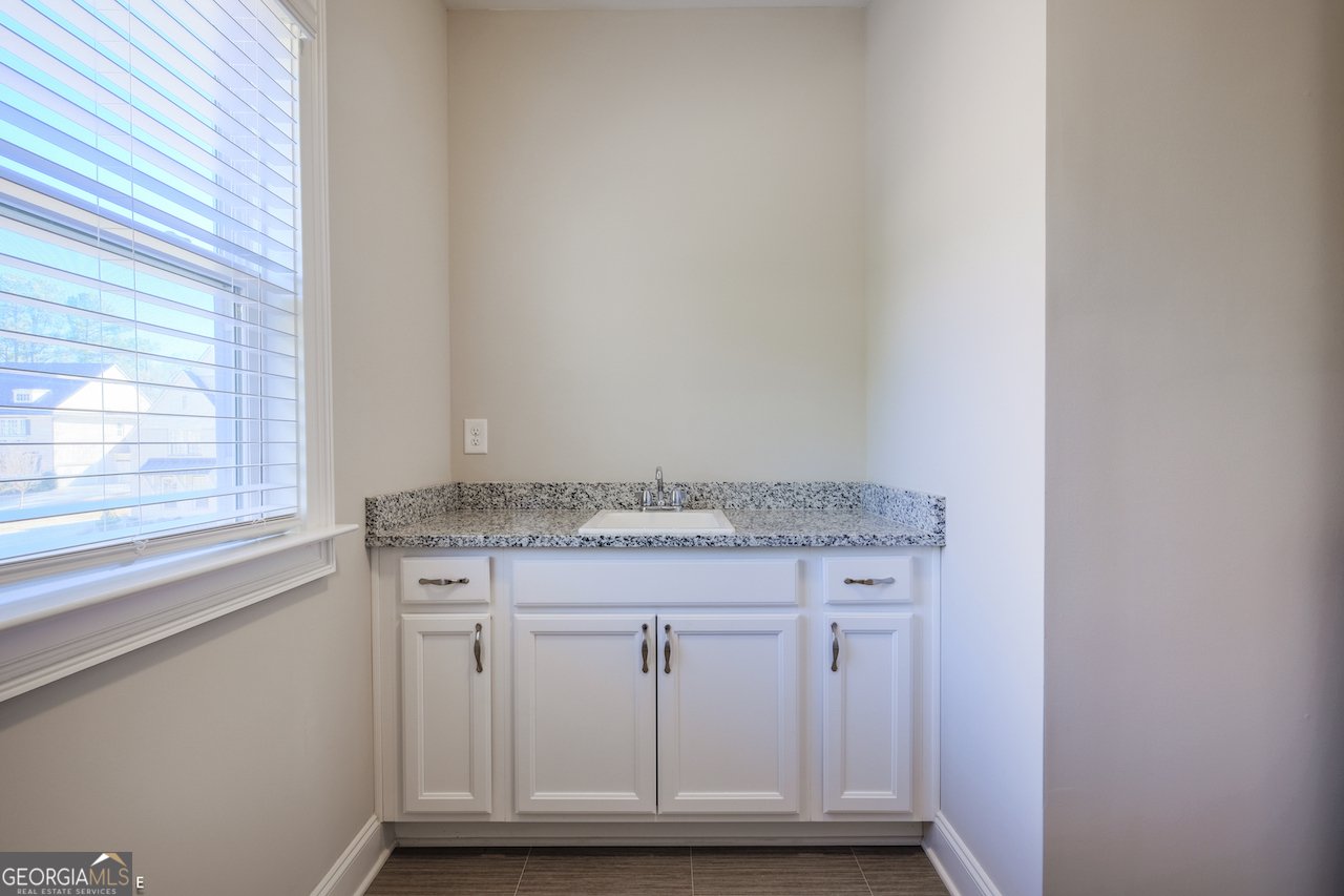 5048 Dinant Drive Johns Creek - Photo 42