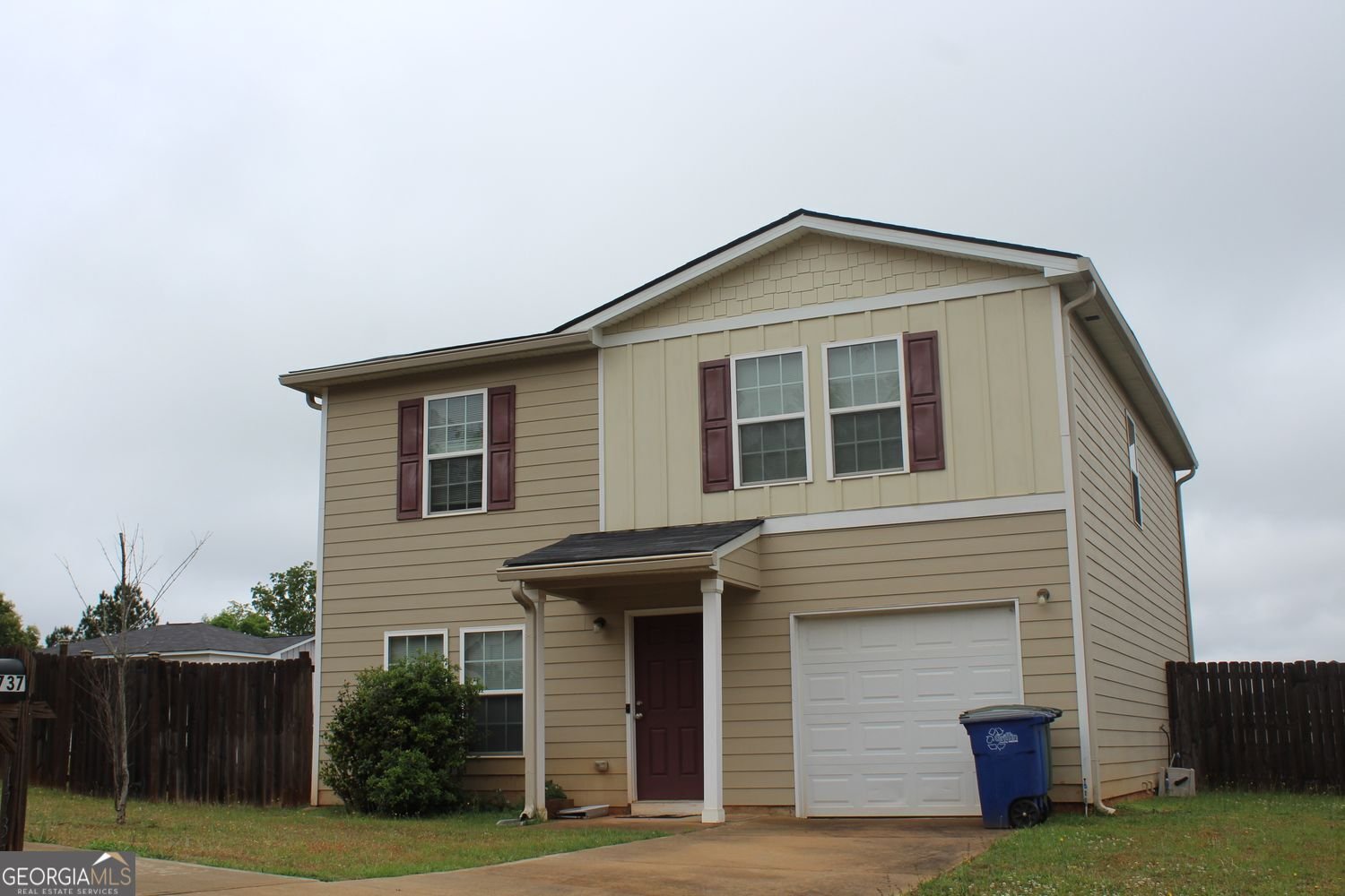 1737 Mary Avenue Griffin - Photo 1