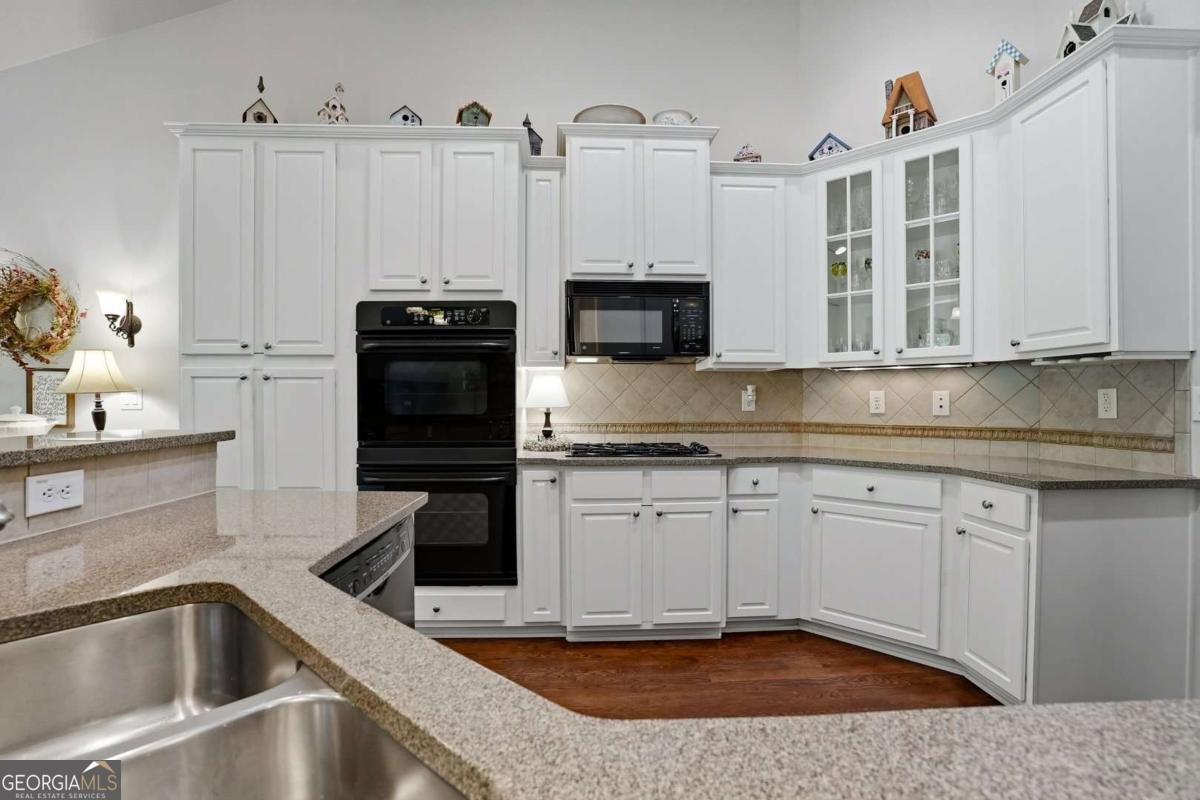 7422 Brookstone Circle Flowery Branch - Photo 15