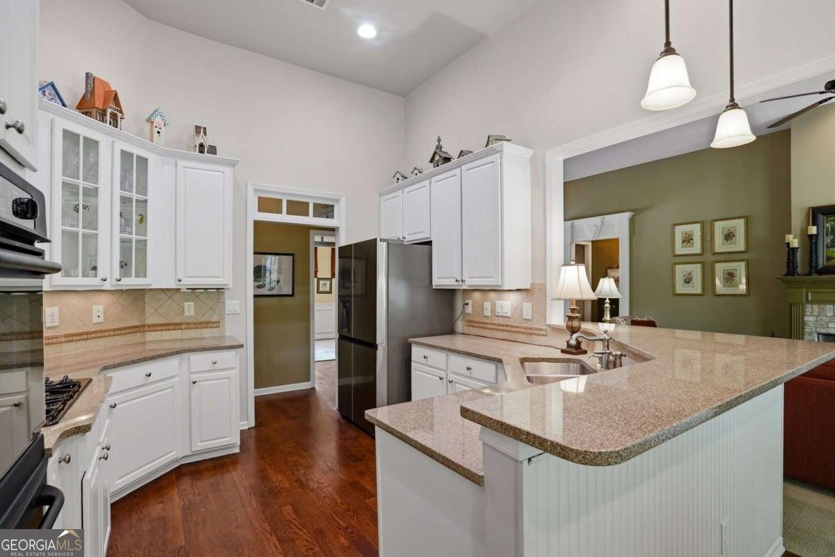 7422 Brookstone Circle Flowery Branch - Photo 16