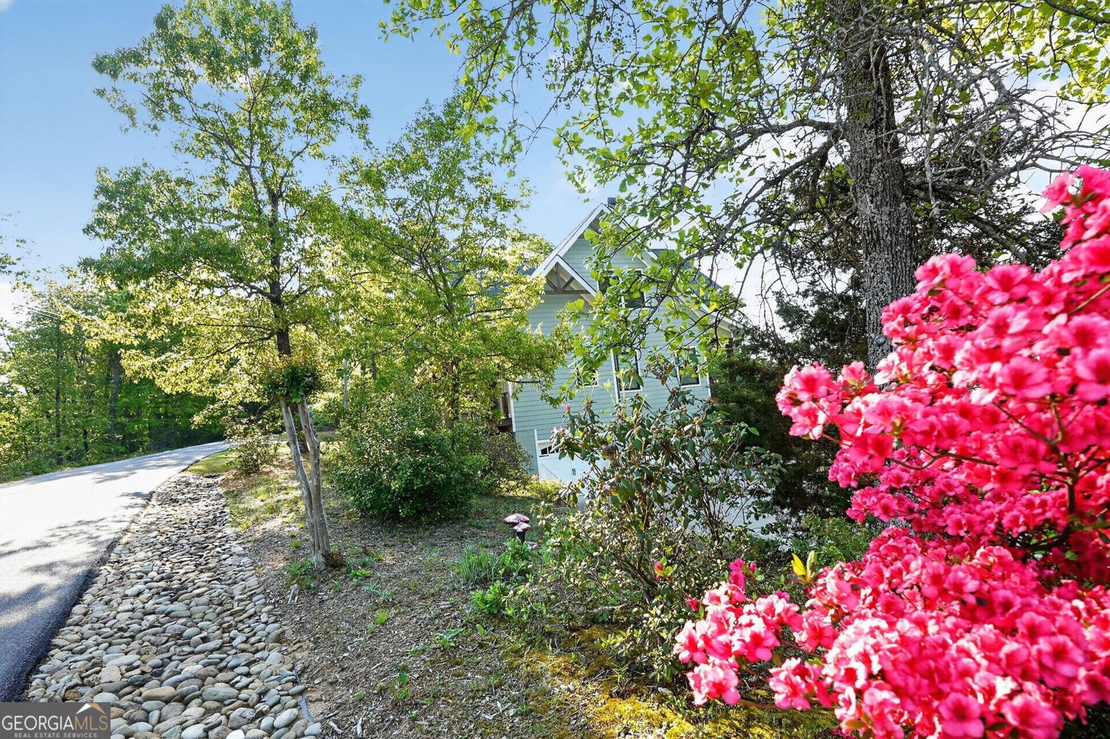 945 Hickory Nut Mountain Road Clarkesville - Photo 39