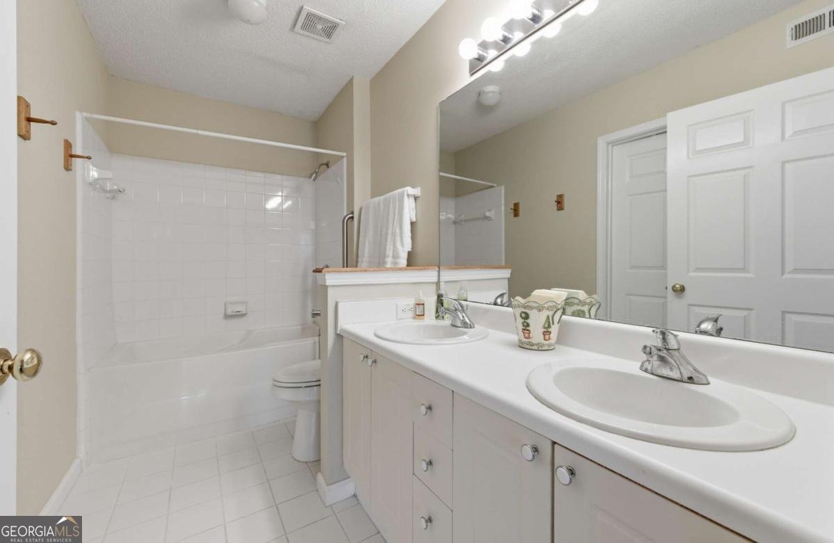 812 Vinings Forest Lane Smyrna - Photo 18