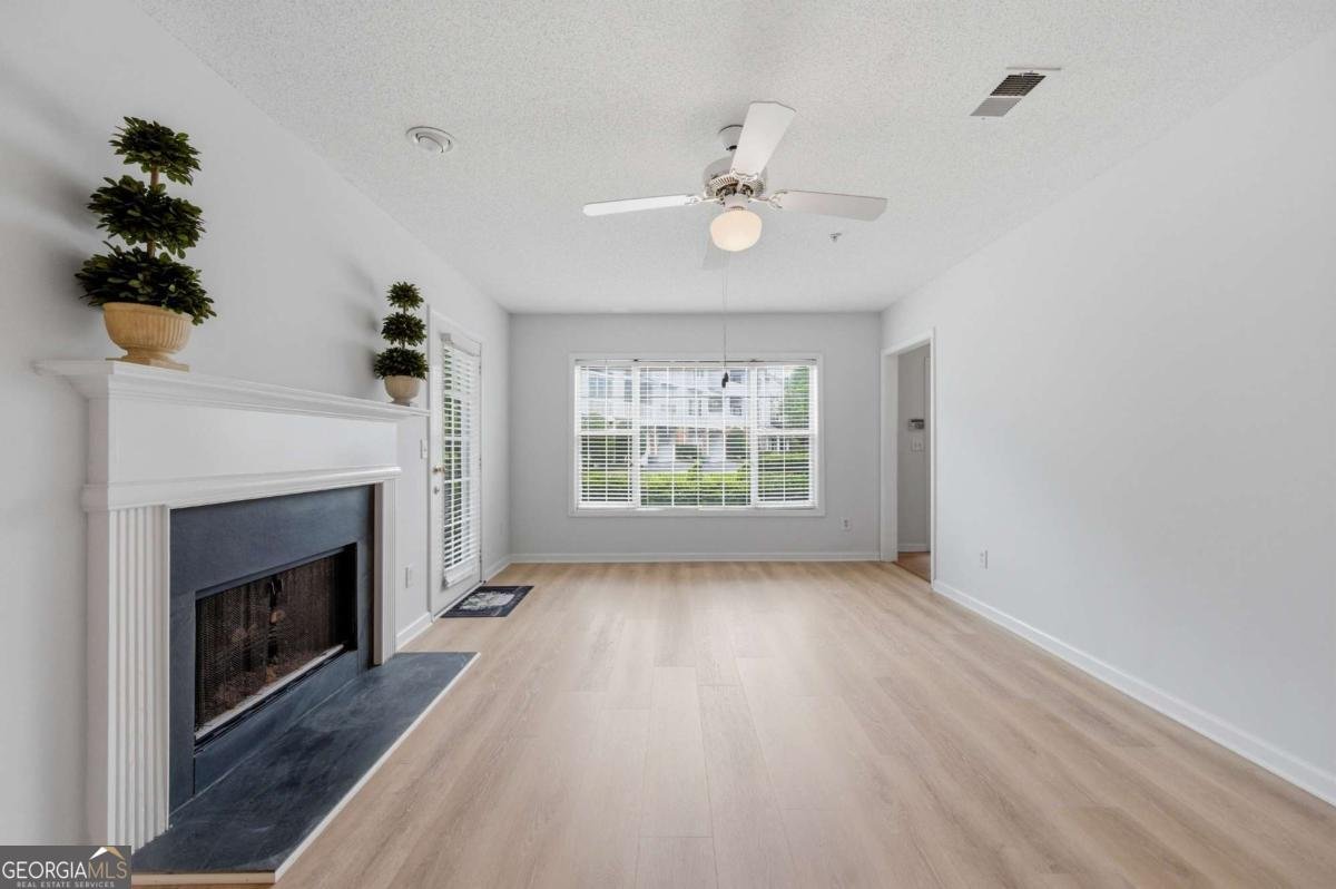 812 Vinings Forest Lane Smyrna - Photo 7
