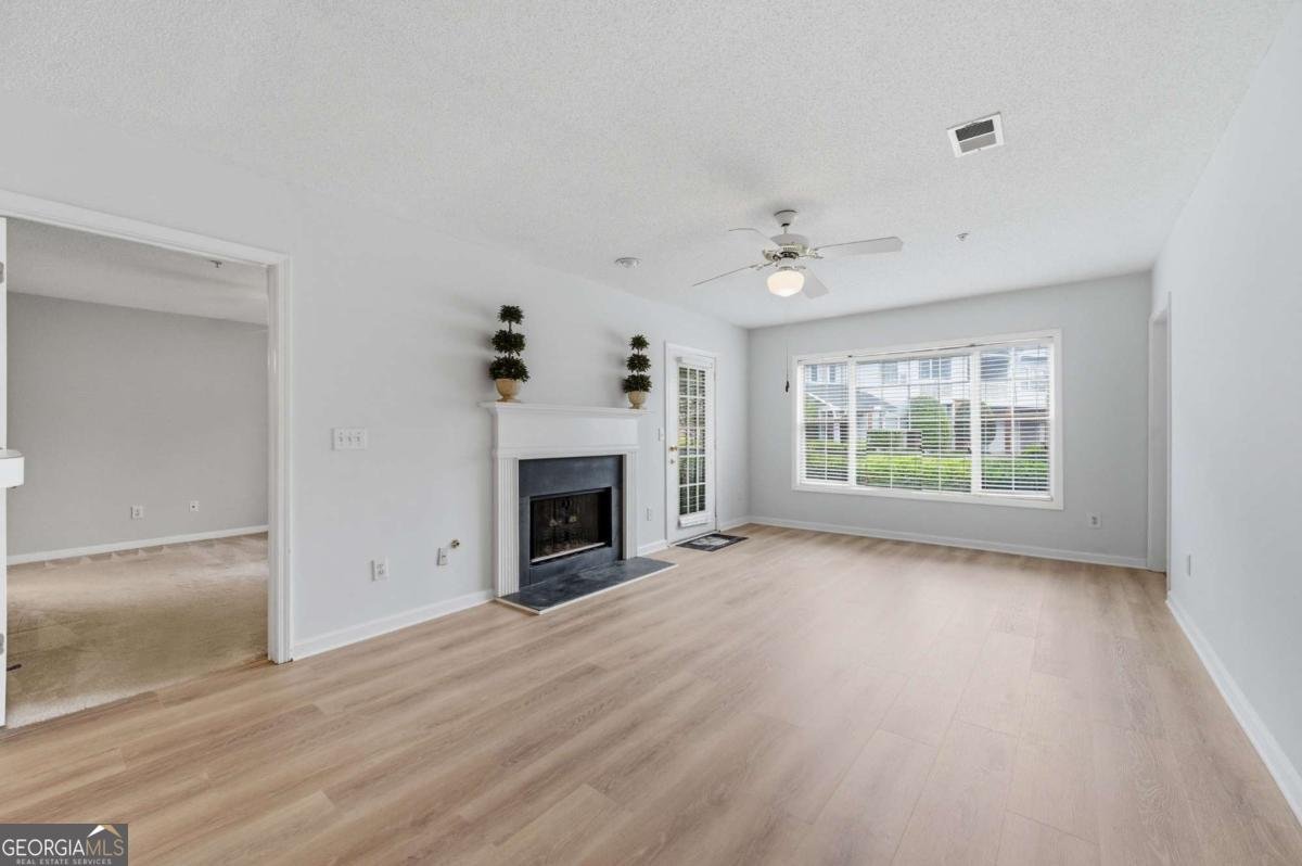 812 Vinings Forest Lane Smyrna - Photo 8