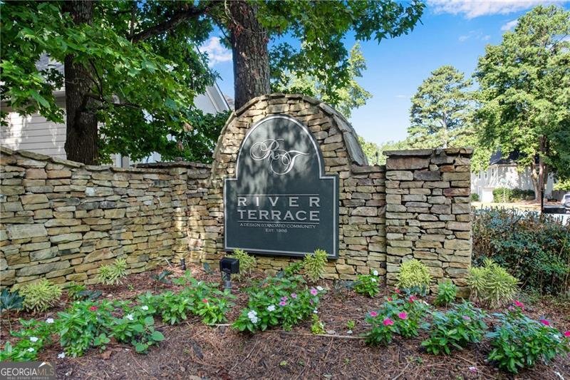 8910 Club River Drive Roswell - Photo 40