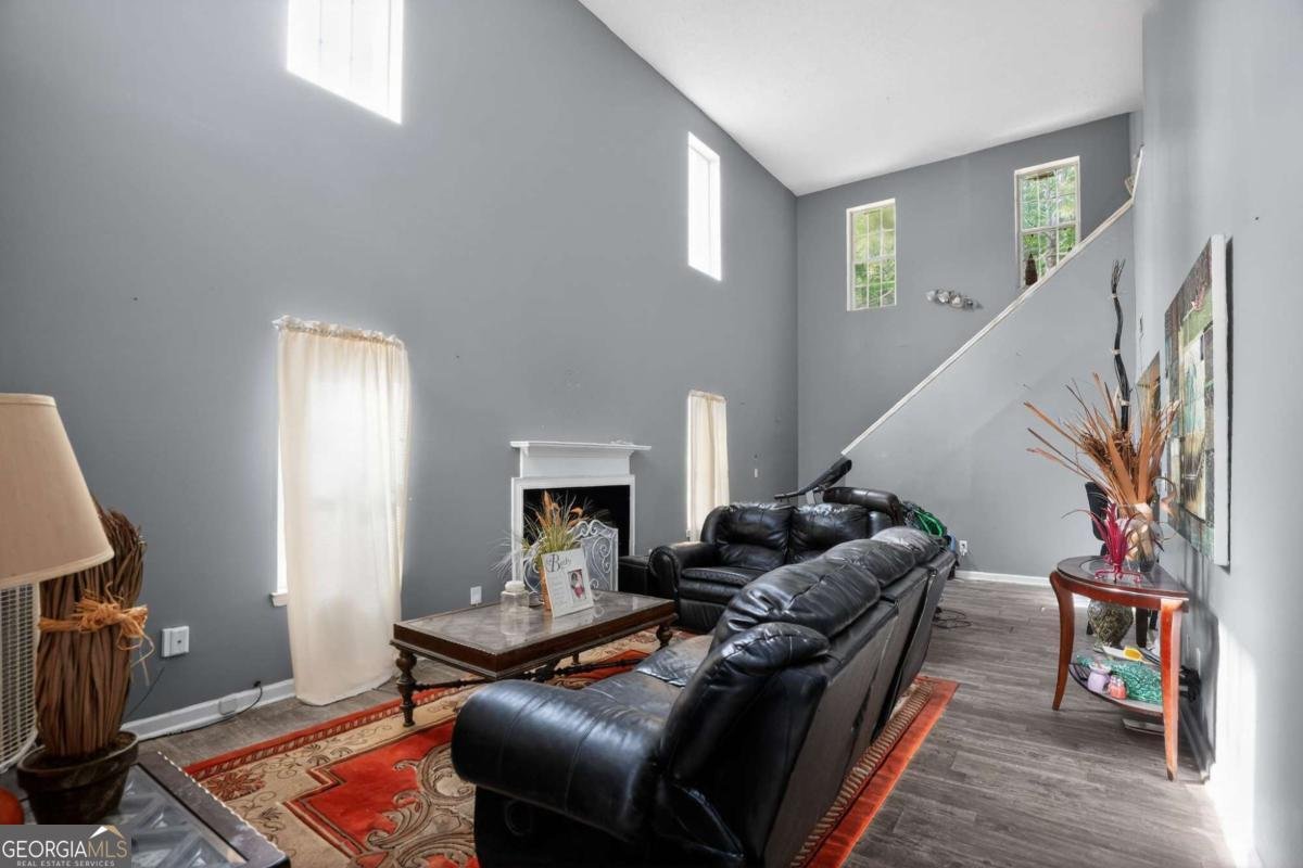 435 Burdett Ridge Court Atlanta - Photo 8