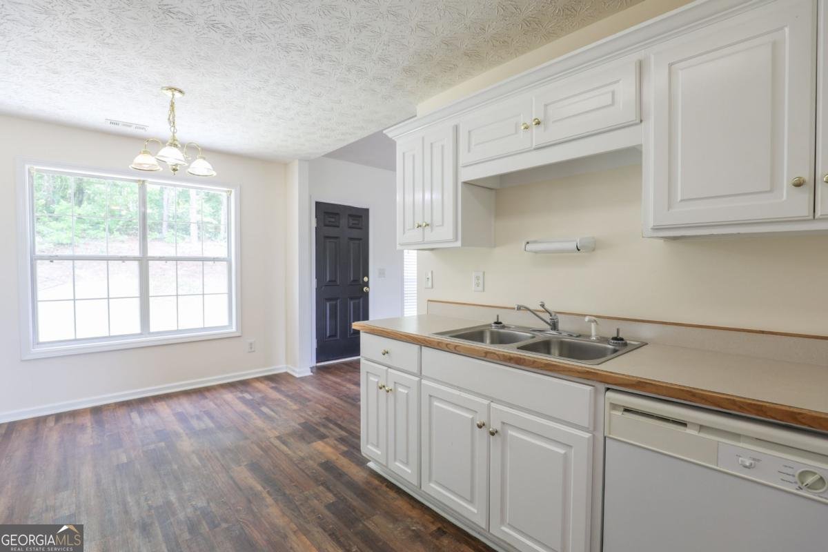 111 Nikki Court Milledgeville - Photo 9