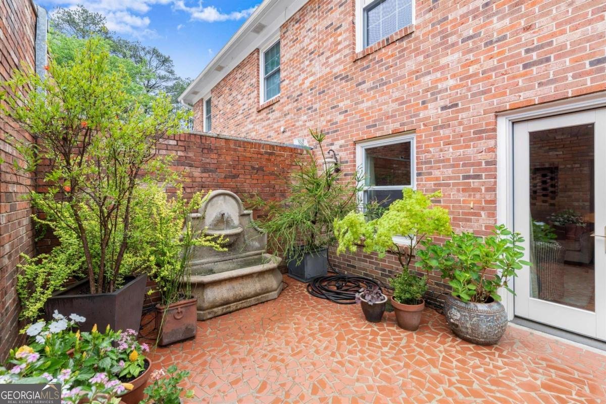 1646 Executive Park Lane Brookhaven - Photo 19