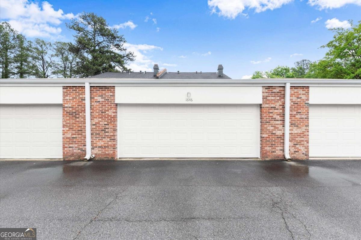 1646 Executive Park Lane Brookhaven - Photo 36