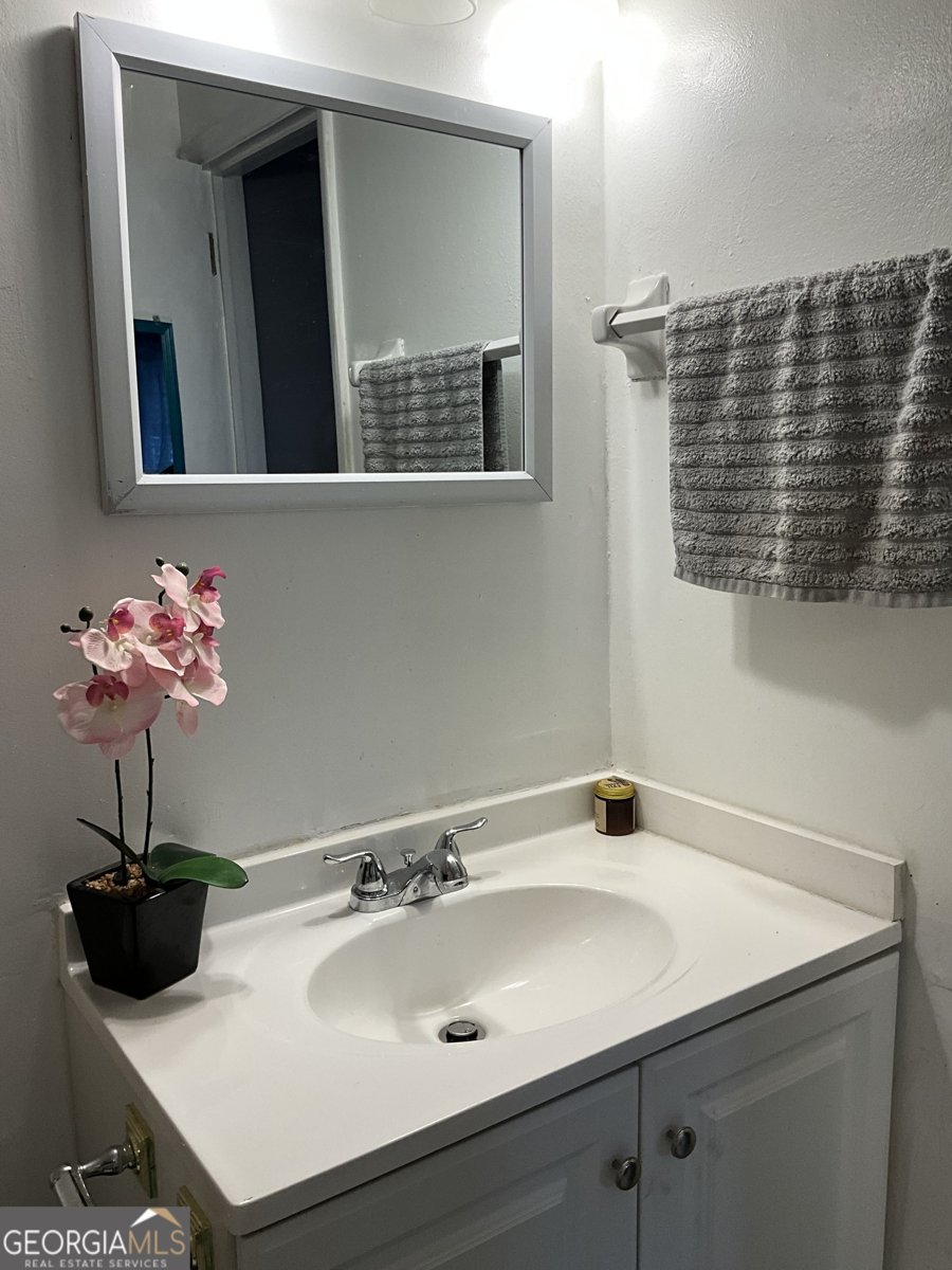 6146 Hickory dr Forest park - Photo 10