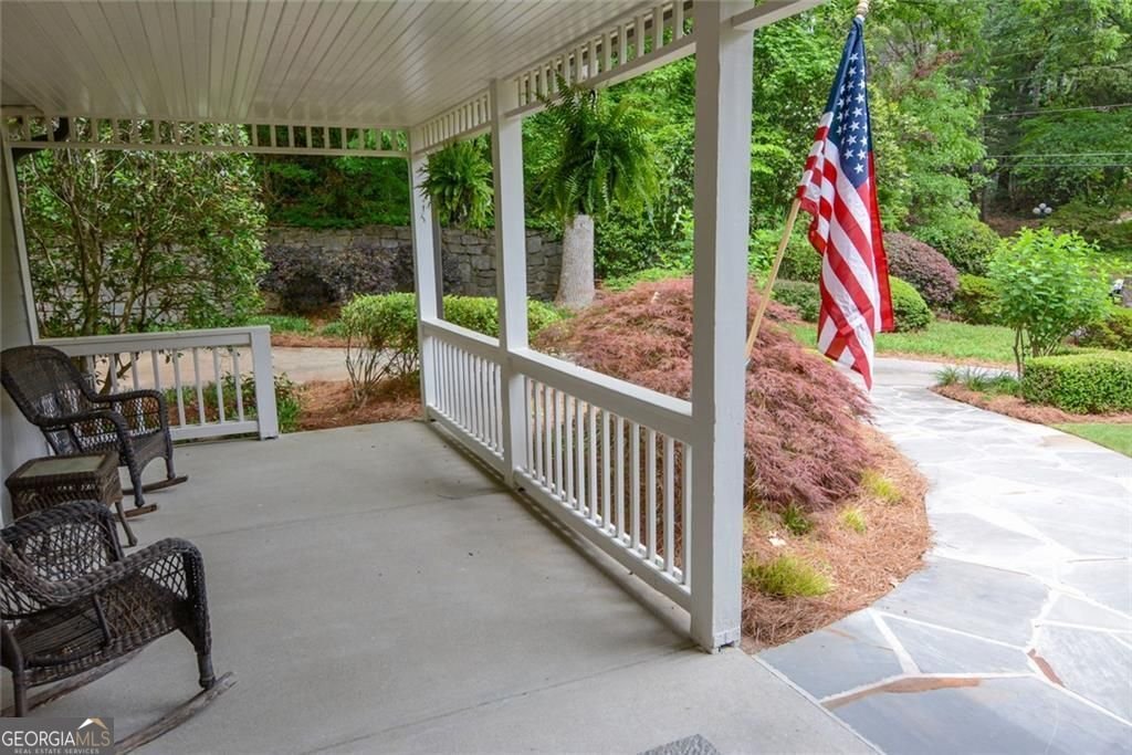 6090 Weatherly Drive Sandy Springs - Photo 8