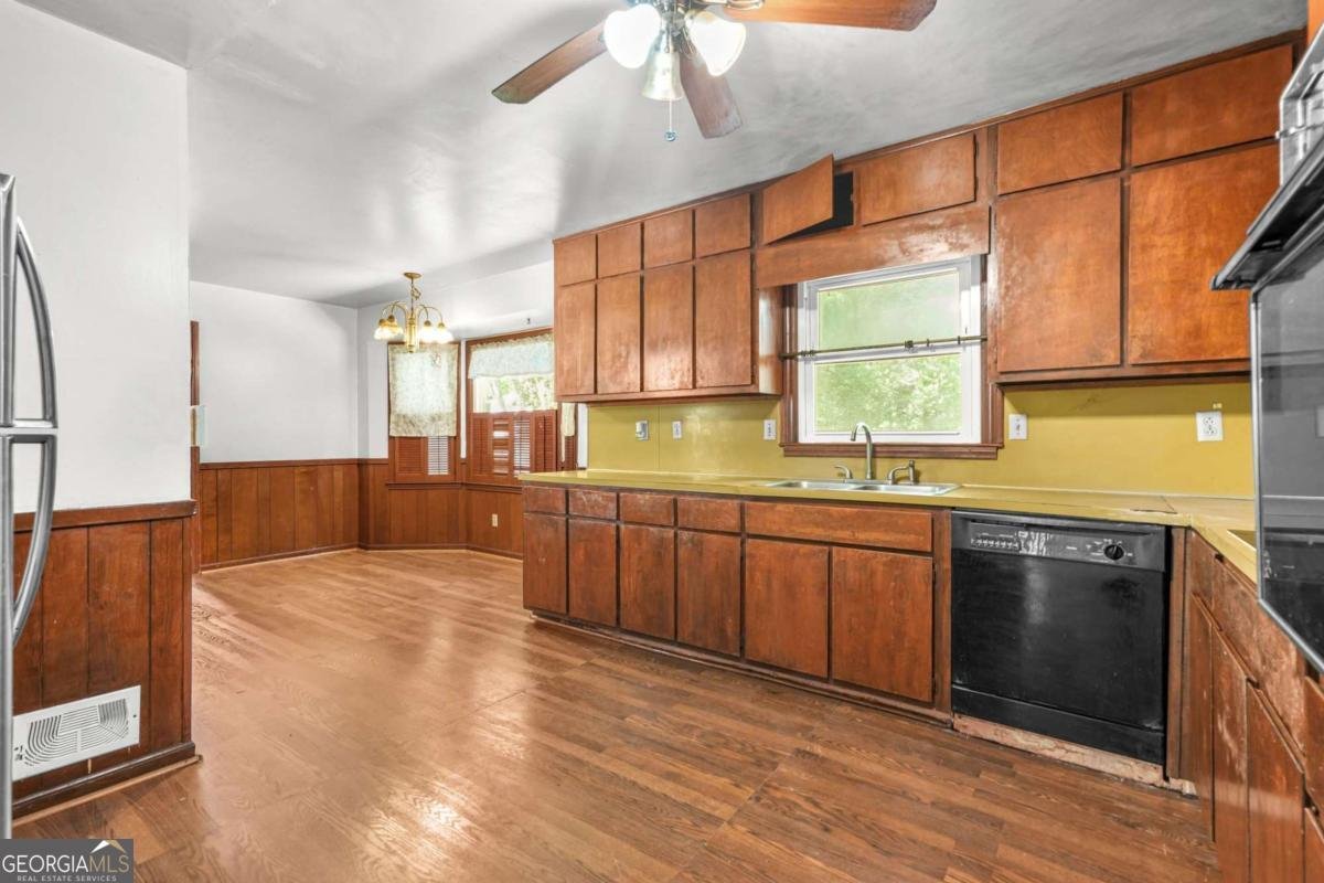972 Bingham Lane Stone Mountain - Photo 13