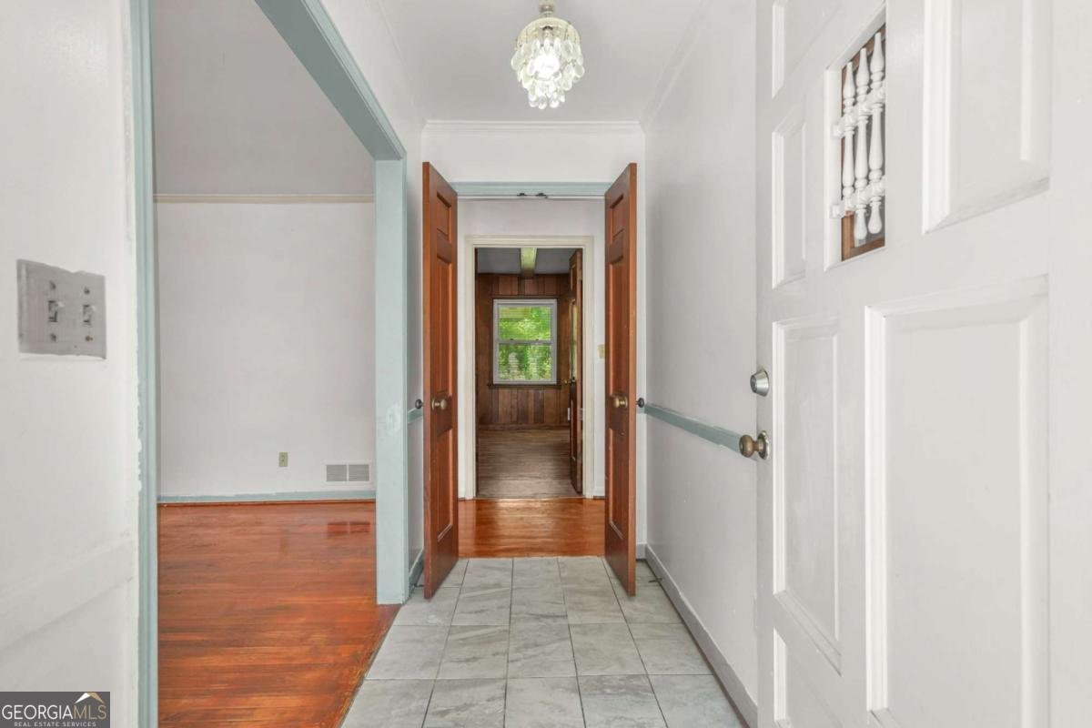 972 Bingham Lane Stone Mountain - Photo 9