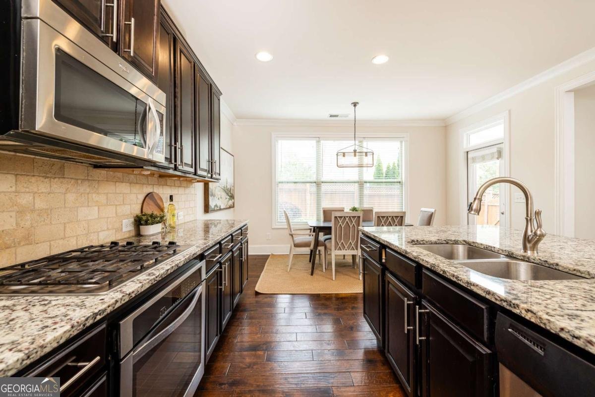 7595 Stoneridge Drive Atlanta - Photo 14