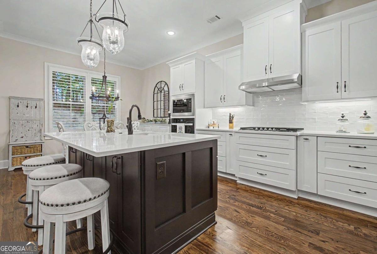 300 Trecastle Lane Canton - Photo 11