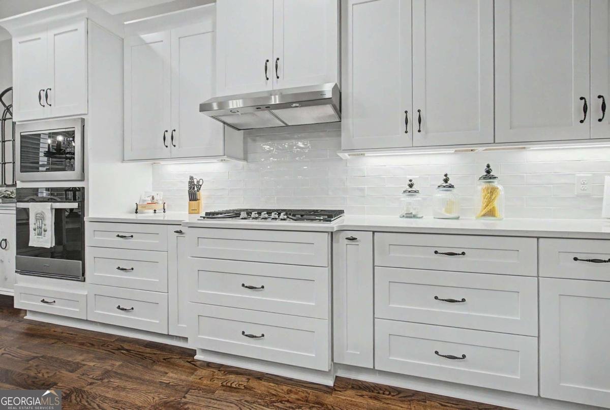 300 Trecastle Lane Canton - Photo 8