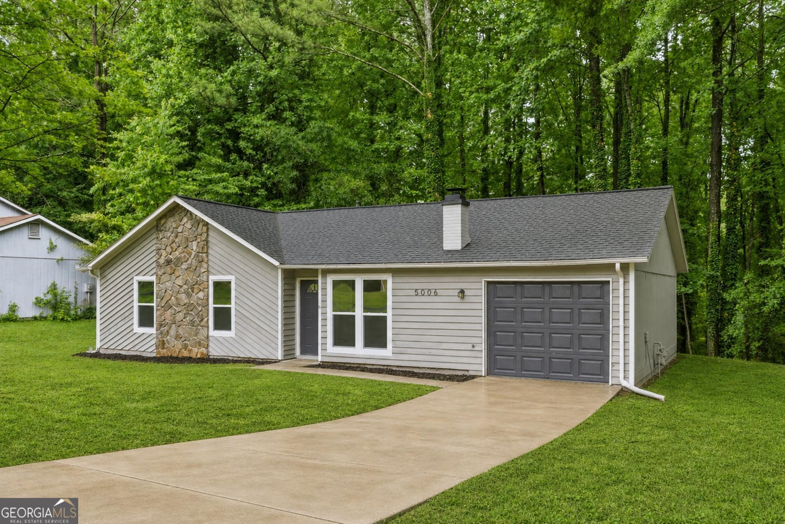 5006 Galbraith Circle Stone Mountain - Photo 1