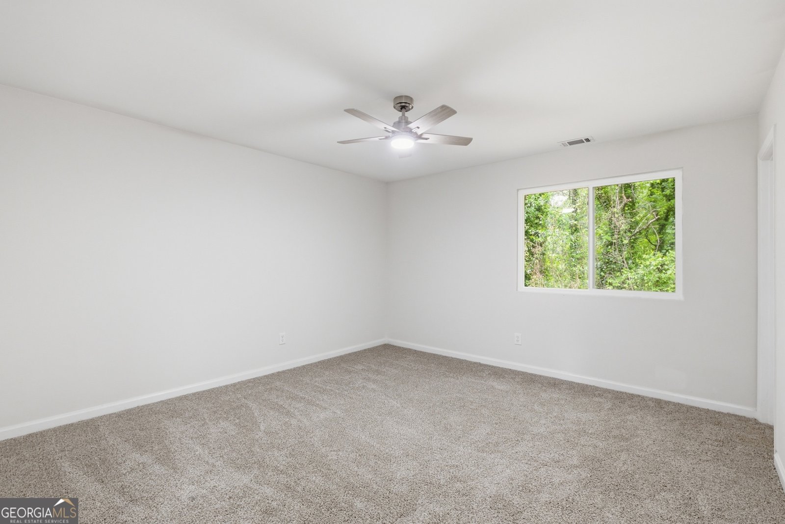 5006 Galbraith Circle Stone Mountain - Photo 14