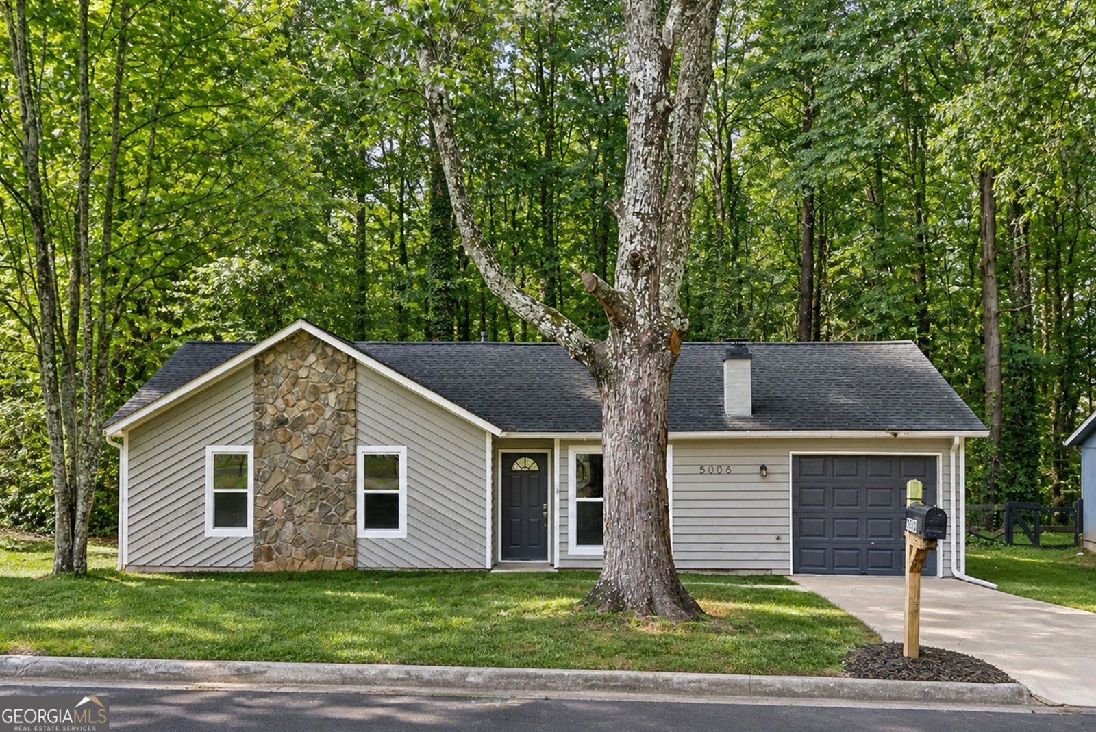 5006 Galbraith Circle Stone Mountain - Photo 26