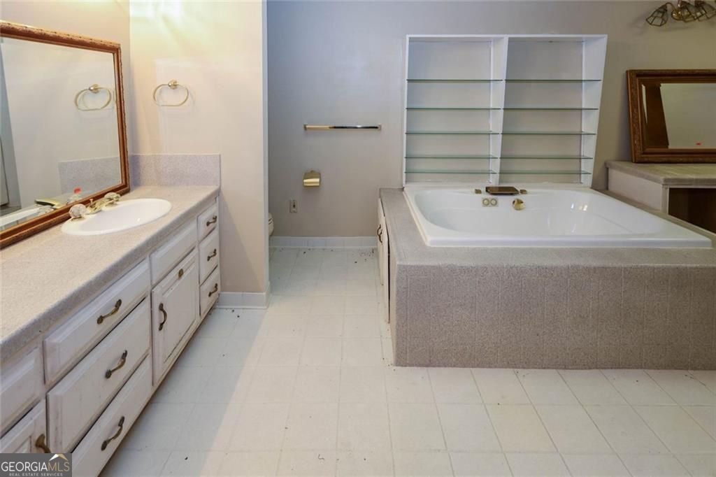 676 Elam Forest Court Stone Mountain - Photo 38