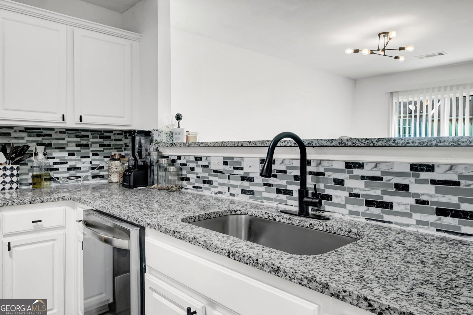 5356 Creekview Way Morrow - Photo 10