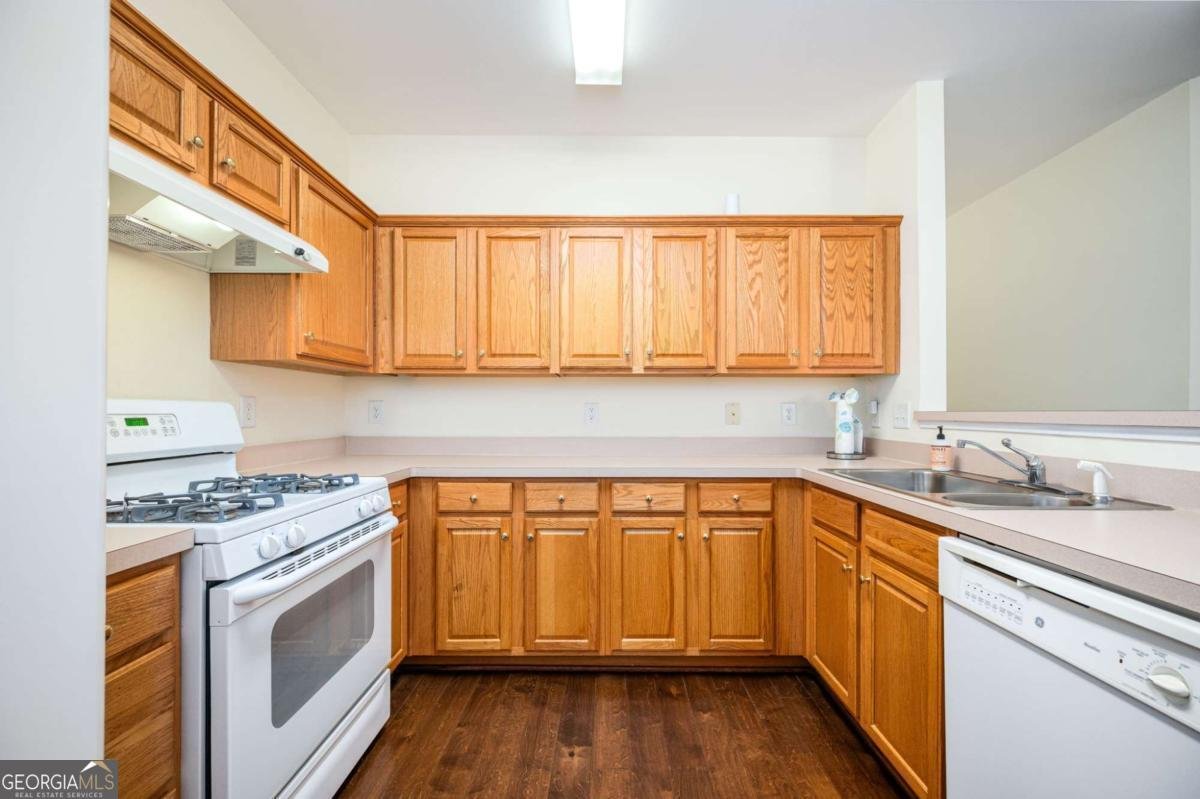 248 Riverstone Place Canton - Photo 18