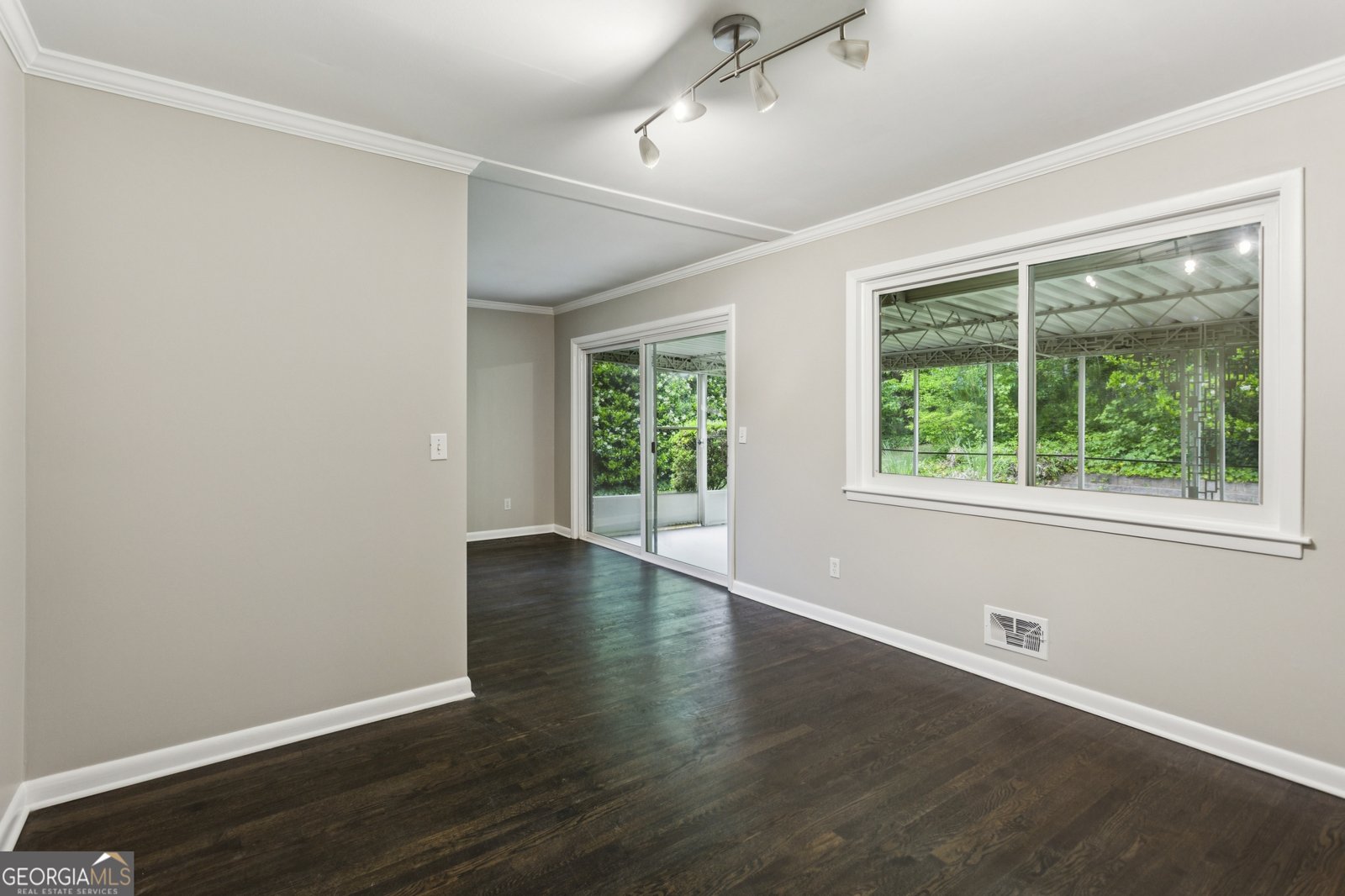 667 Brookline Drive Marietta - Photo 9