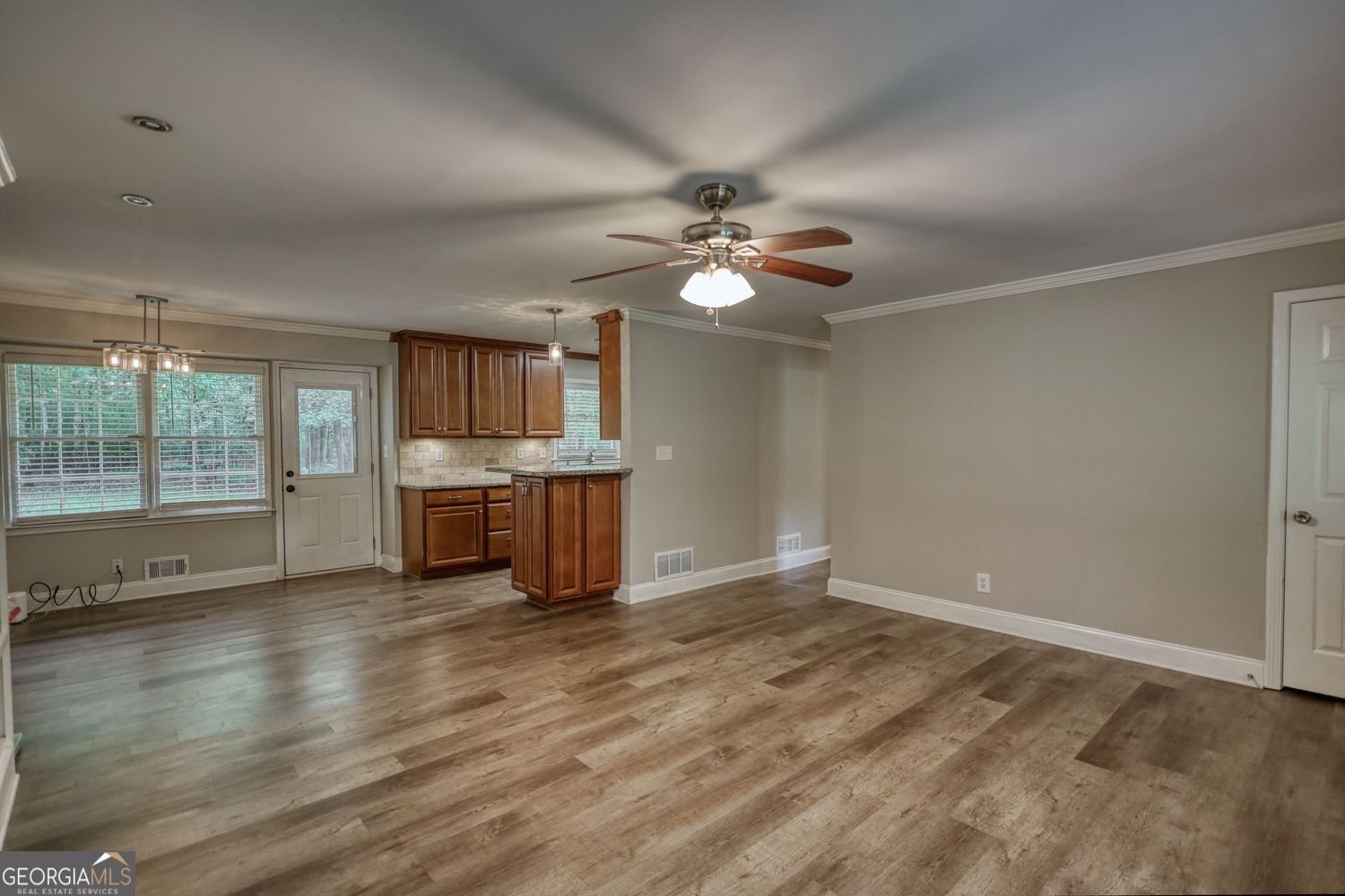 4000 Grove Trail Loganville - Photo 11