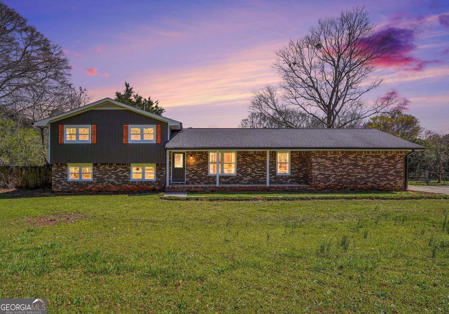 8832 Twin Oaks Drive Jonesboro - Photo 1