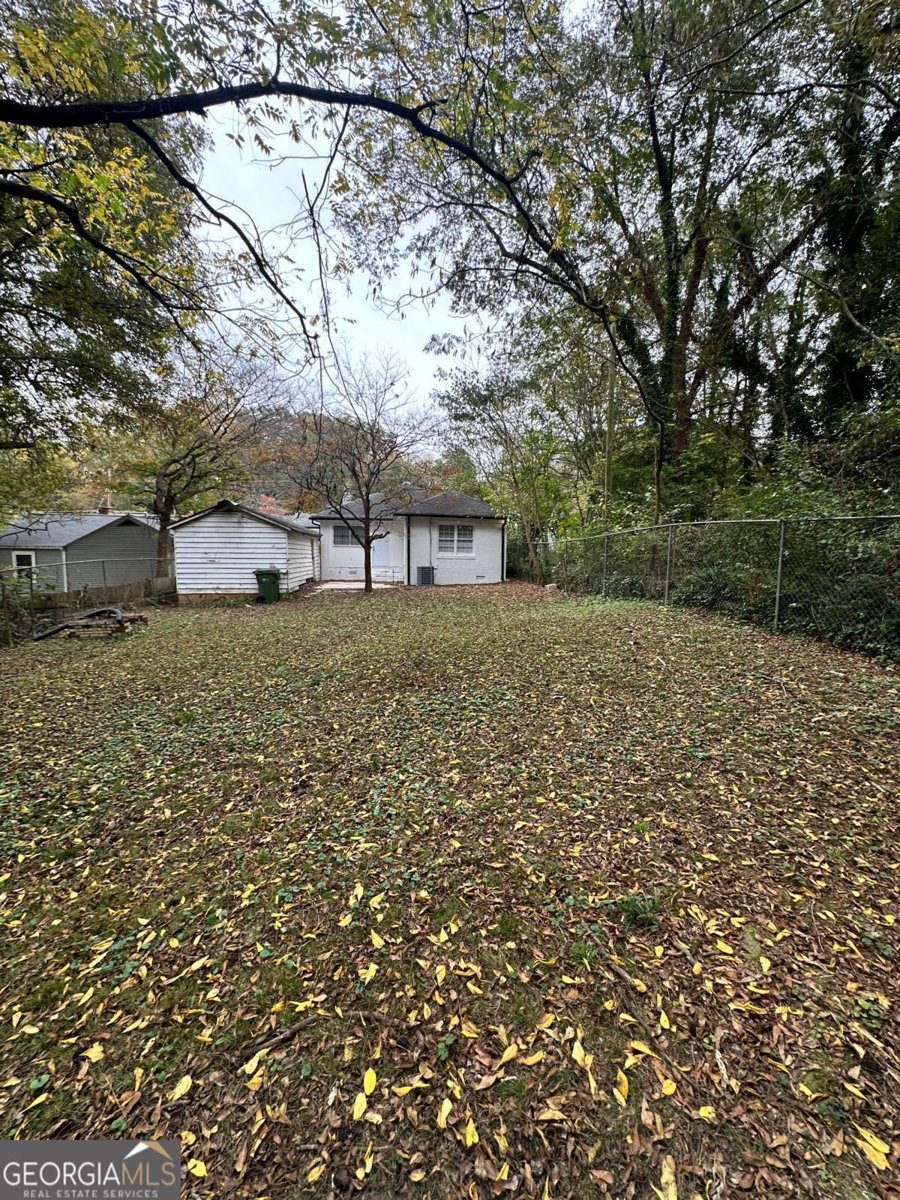 556 Holly St Atlanta - Photo 12