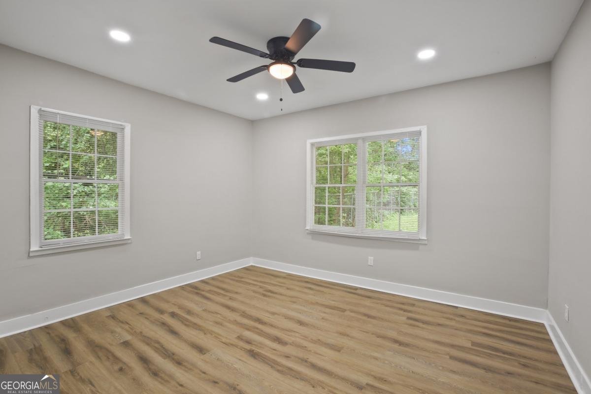 556 Holly St Atlanta - Photo 8