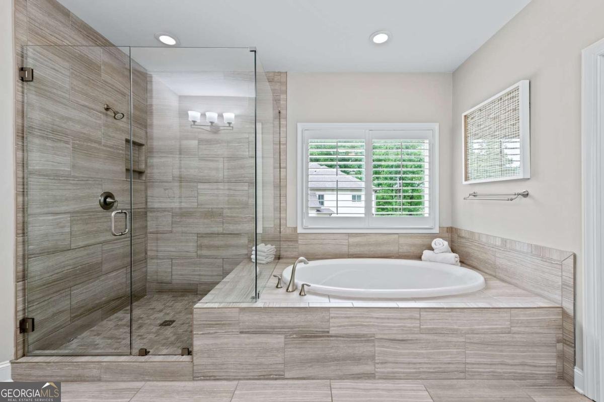 4540 Hawthorne Court Milton - Photo 29