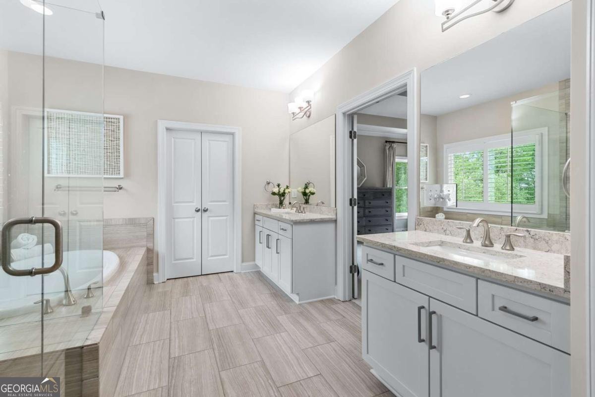4540 Hawthorne Court Milton - Photo 30