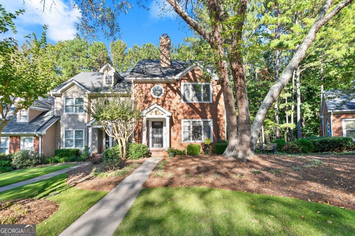 734 Olde Towne Lane Marietta - Photo 1