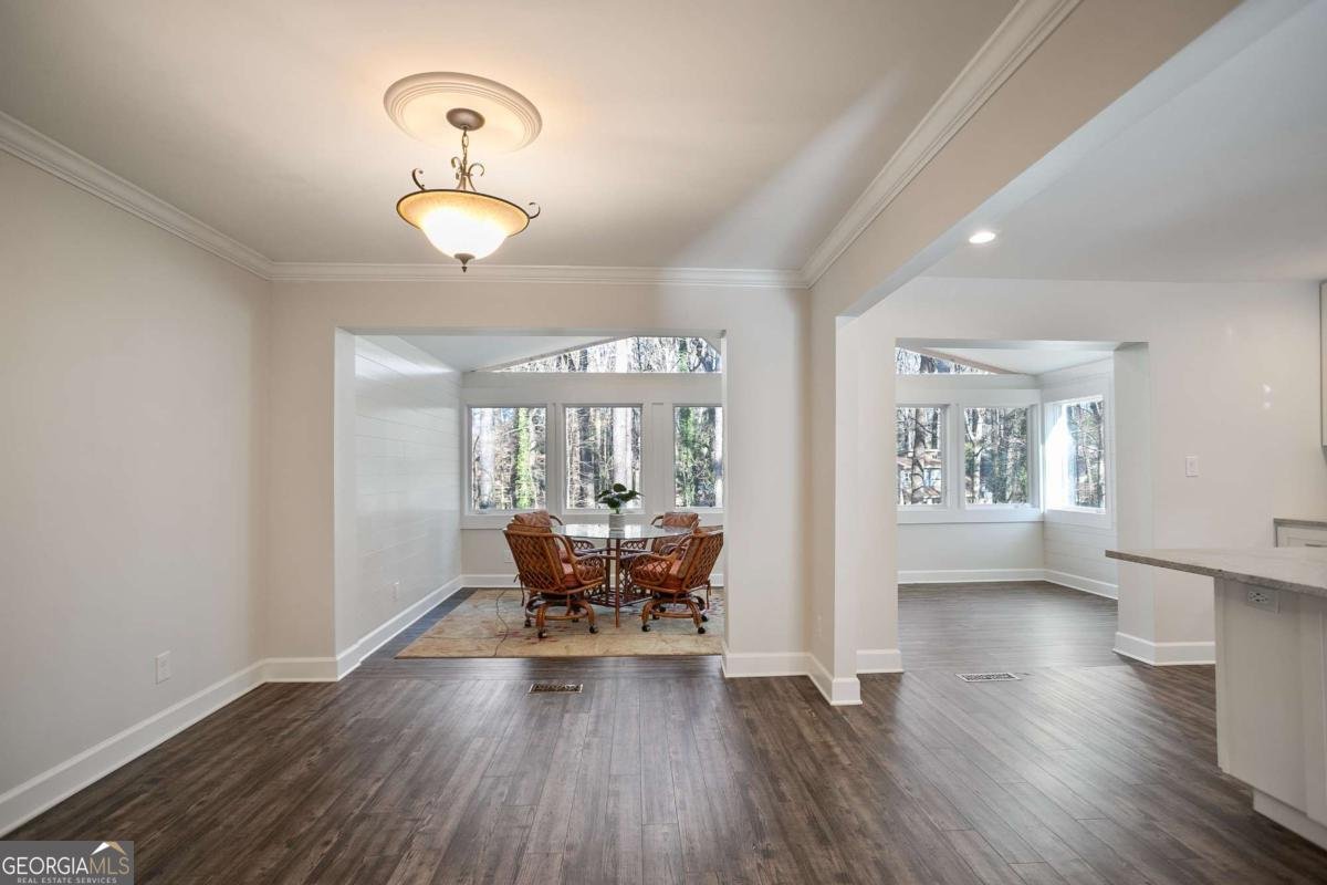 734 Olde Towne Lane Marietta - Photo 10