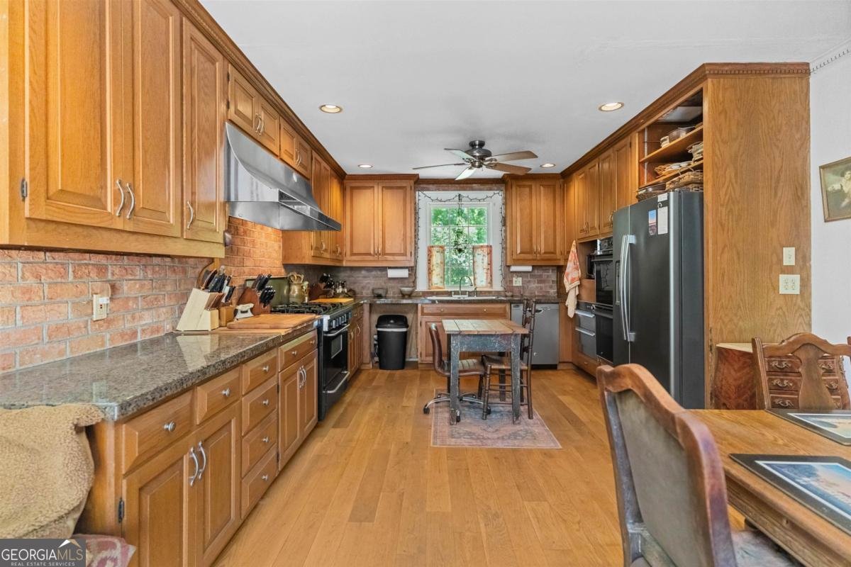 403 Main Street Greensboro - Photo 12