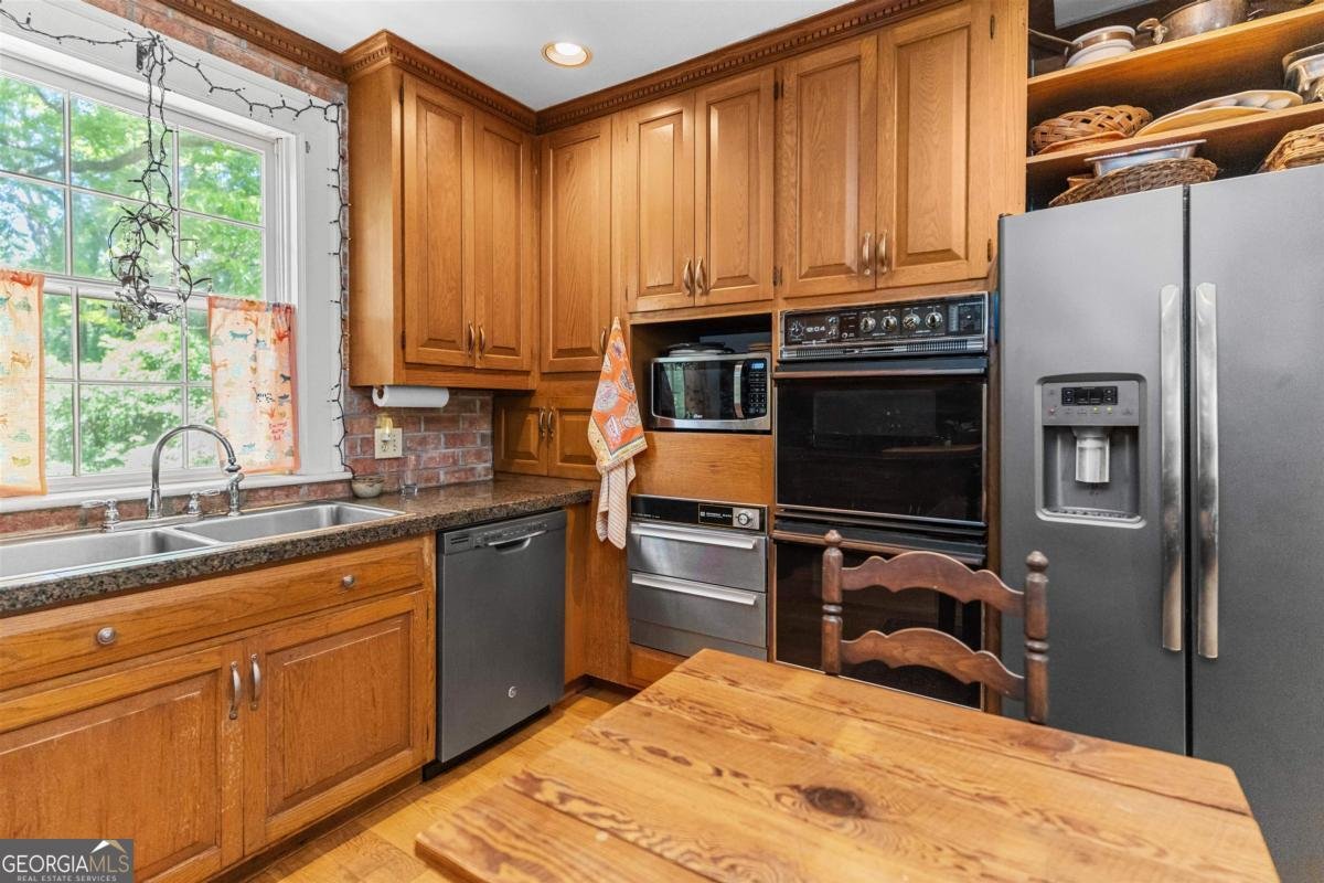 403 Main Street Greensboro - Photo 15