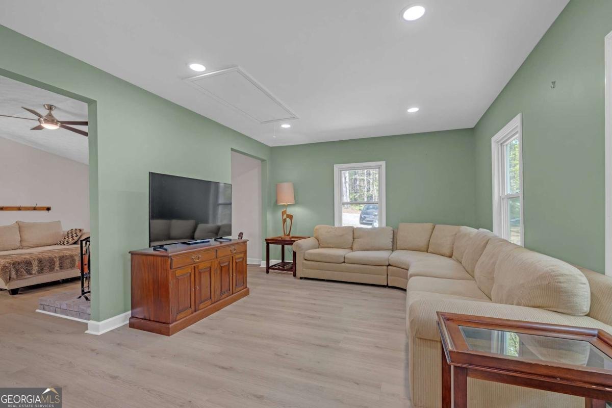 989 Tullis Road Lawrenceville - Photo 12