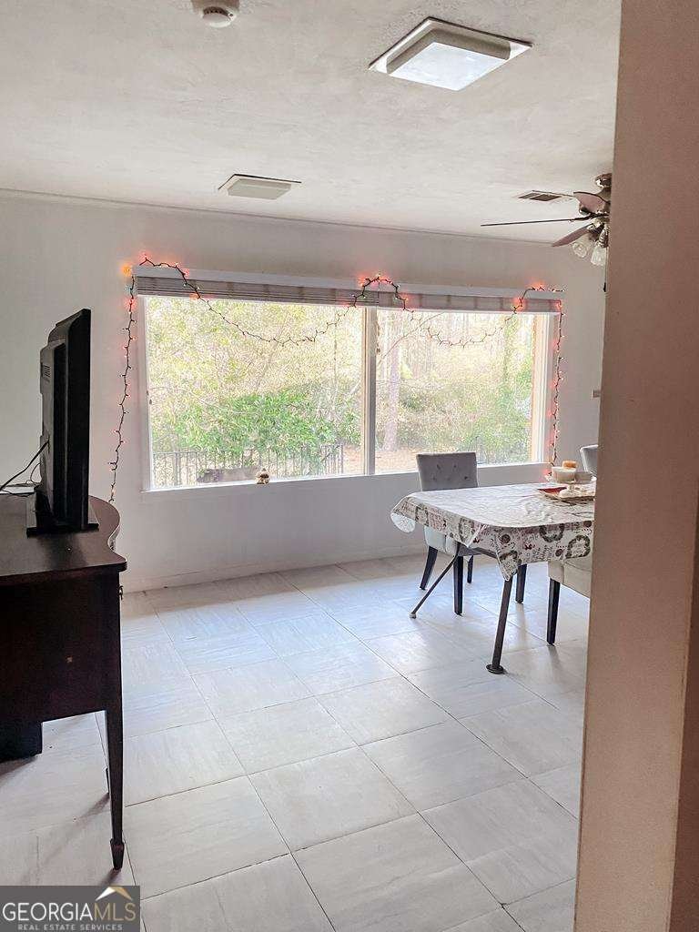 172 Leo Trapnell Avenue Lyons - Photo 8