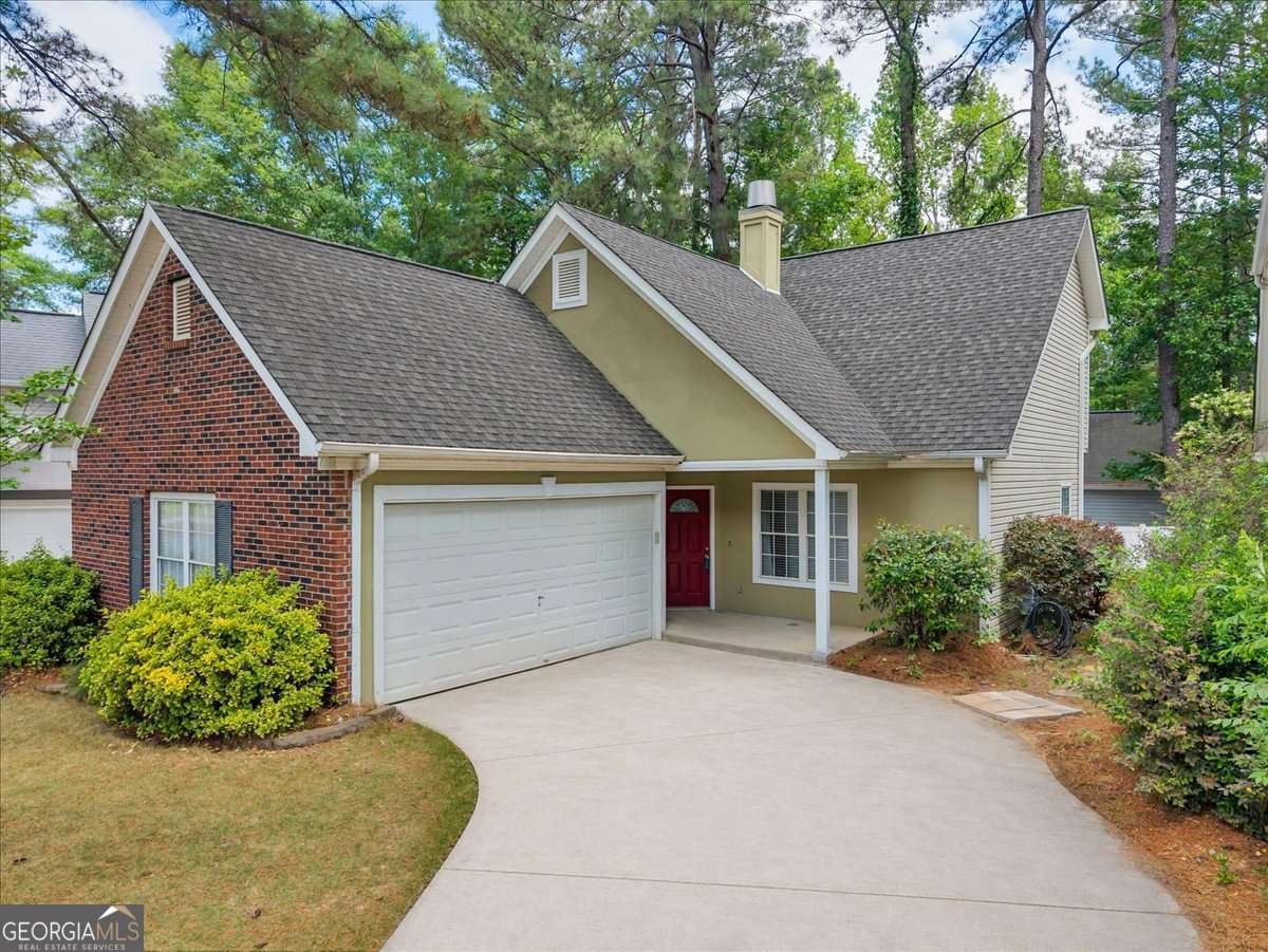 103 S Fairfield Drive Peachtree City - Photo 1
